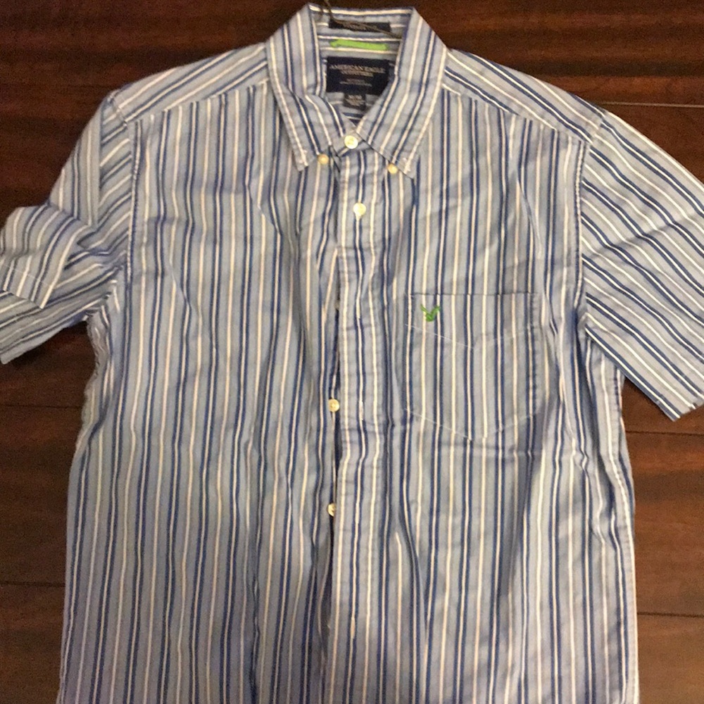 American eagle men's button down